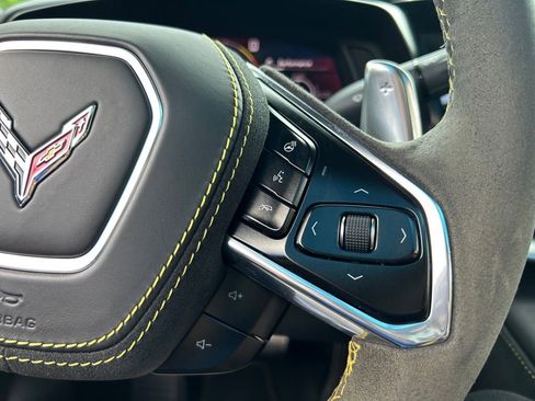 Certified 2021 Chevrolet Corvette Stingray Premium Cpe w/ Body-Color Dual Roof Package RWD image 24
