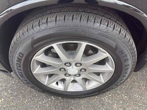 Used 2017 Buick Enclave Leather image 10