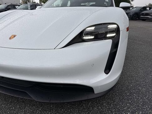 Used 2023 Porsche Taycan RWD image 9