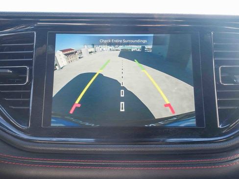 Used 2024 Dodge Durango GT RWD image 25