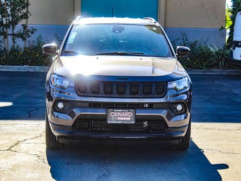 Used 2023 Jeep Compass Altitude w/ Convenience Group image 2