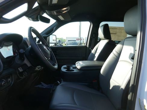 New 2026 RAM 2500 Tradesman AWD/4WD image 13