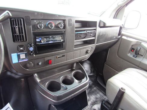 Used 2014 Chevrolet Express 1500 RWD image 34
