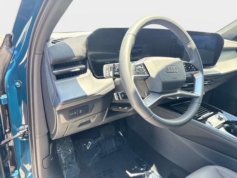 New 2026 Audi Q3 quattro 2.0T AWD/4WD image 19