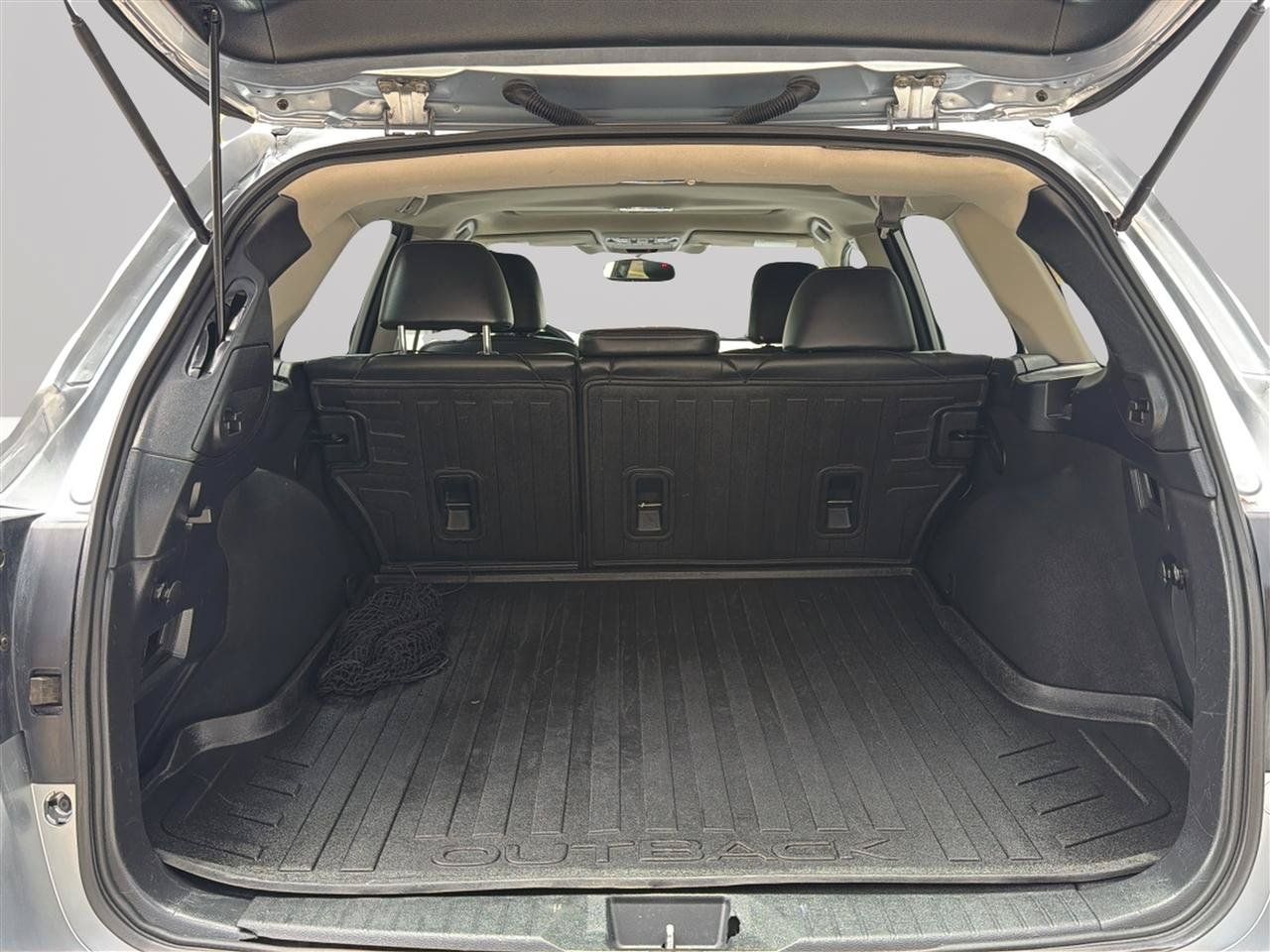Used 2016 Subaru Outback 2.5i Limited AWD/4WD image 29