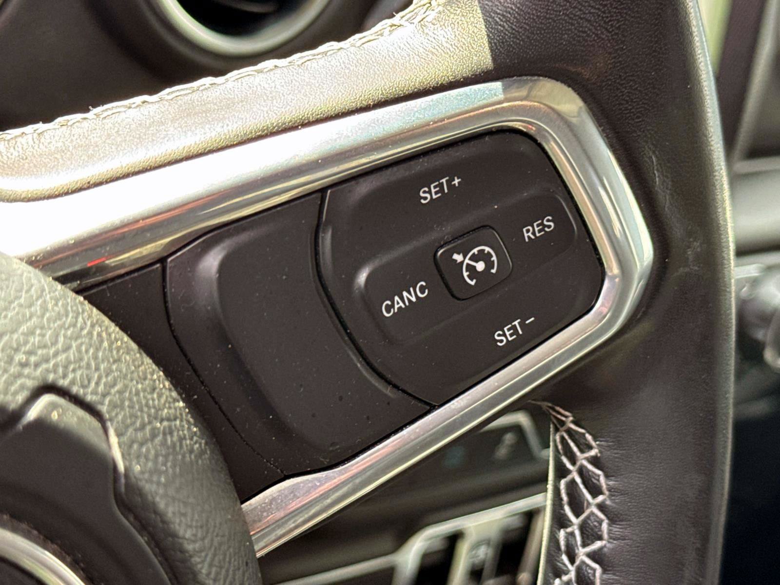 Used 2023 Jeep Wrangler Unlimited Sahara w/ Cold Weather Group AWD/4WD image 18