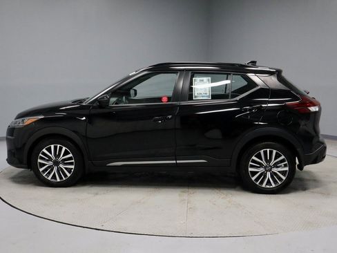 Certified 2023 Nissan Kicks SR image 8