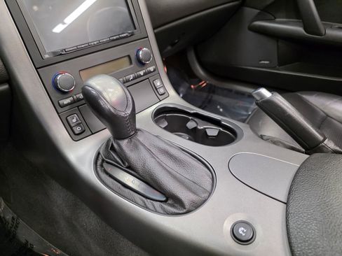 Used 2006 Chevrolet Corvette Base w/ Preferred Equipment Group image 23