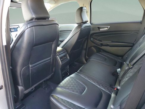 Used 2024 Ford Edge Titanium image 6