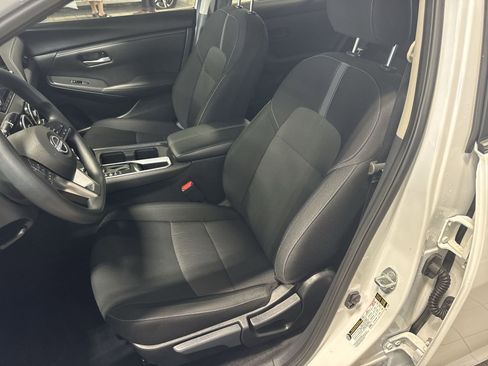 Certified 2025 Nissan Sentra SV image 24