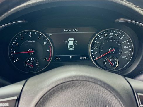 Used 2022 Kia Stinger GT2 RWD image 25