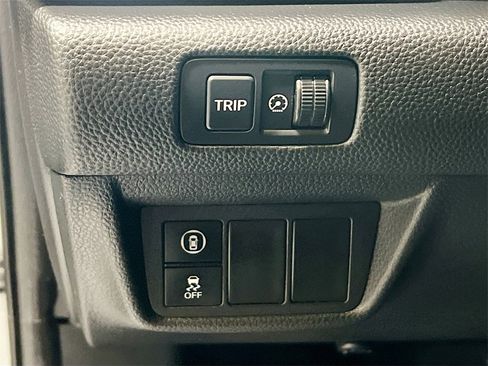 Used 2019 Honda Accord Sport image 9