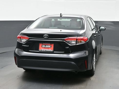 Used 2024 Toyota Corolla LE FWD image 5