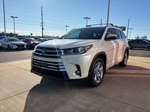 Used 2018 Toyota Highlander Limited image 4
