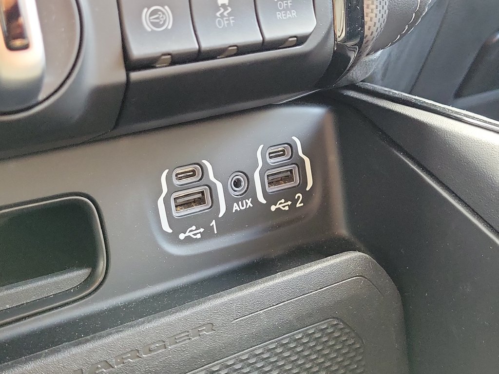 Used 2024 RAM 2500 Limited AWD/4WD image 21