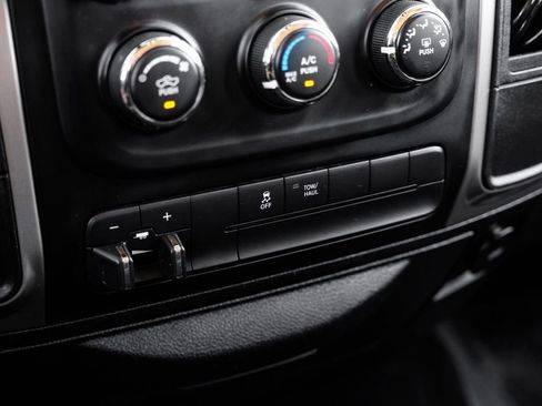 Used 2015 RAM 2500 SLT image 20