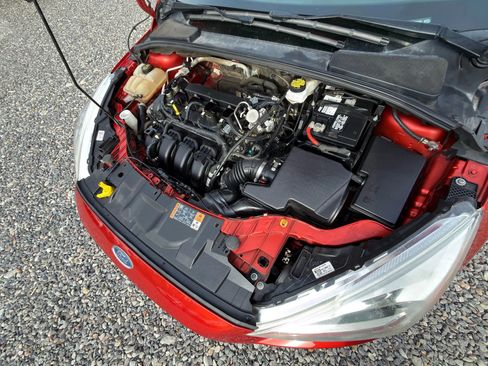 Used 2018 Ford Focus Titanium image 5