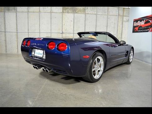 Used 1999 Chevrolet Corvette Convertible w/ Memory Pkg RWD image 10