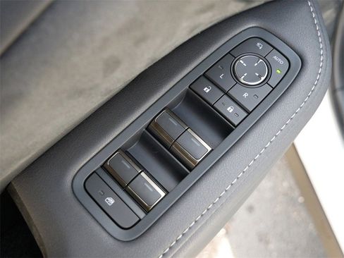 New 2026 Lexus TX 500h AWD image 13