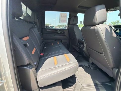 Certified 2025 GMC Sierra 2500 AT4 w/ AT4 Preferred Package AWD/4WD image 28