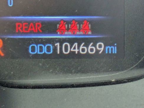 Used 2020 Toyota Corolla LE FWD image 30