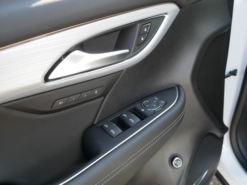 Used 2026 Buick Envision Avenir AWD/4WD image 19
