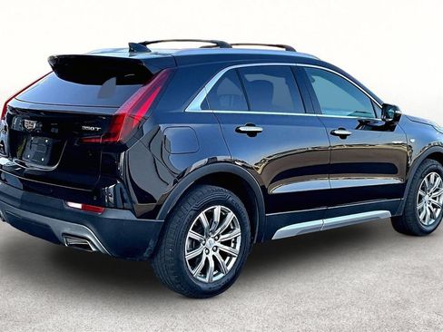 Used 2021 Cadillac XT4 Premium Luxury w/ Cold Weather Package AWD/4WD image 2