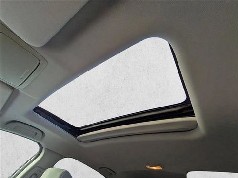 Used 2018 Honda CR-V EX image 15