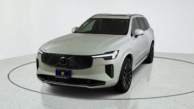 New 2026 Volvo XC90 T8 Core w/ Protection Package Premier AWD/4WD image 2