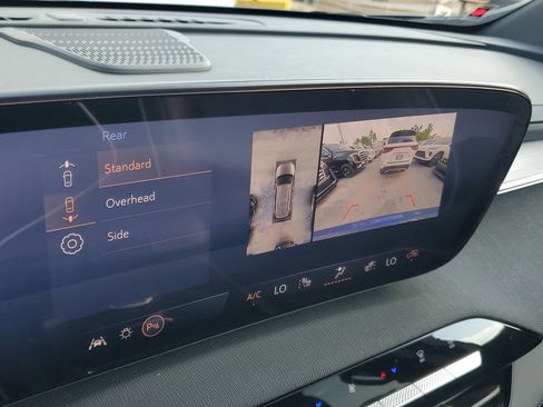 Used 2025 Buick Enclave Preferred w/ Power Package FWD image 27