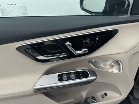 New 2026 Mercedes-Benz GLC 300 image 11