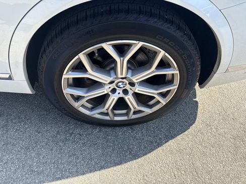 Used 2023 BMW X7 xDrive40i image 17