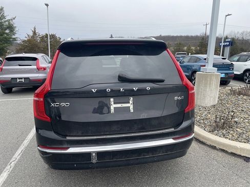 Used 2023 Volvo XC90 B6 Ultimate w/ Protection Package AWD/4WD image 8