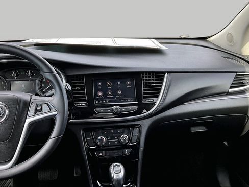 Used 2022 Buick Encore Preferred w/ Safety Package FWD image 6