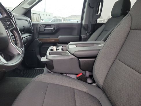 Used 2021 Chevrolet Silverado 1500 LT AWD/4WD image 19