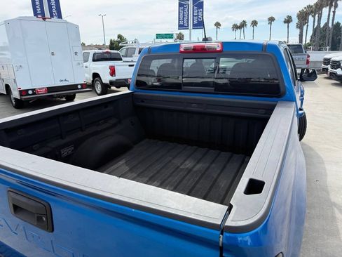 Used 2022 Chevrolet Colorado LT w/ Luxury Package RWD image 9