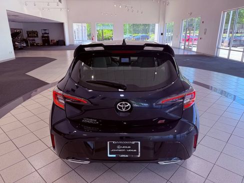 Used 2022 Toyota Corolla SE w/ Carpet Mat Package (TMS) FWD image 10
