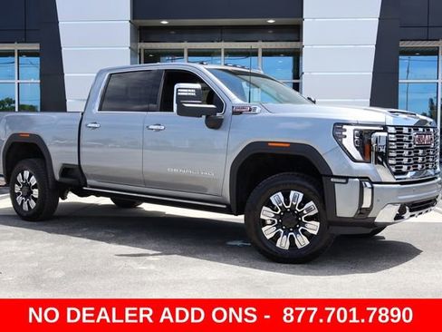 New 2026 GMC Sierra 3500 Denali w/ Denali Reserve Package AWD/4WD image 2
