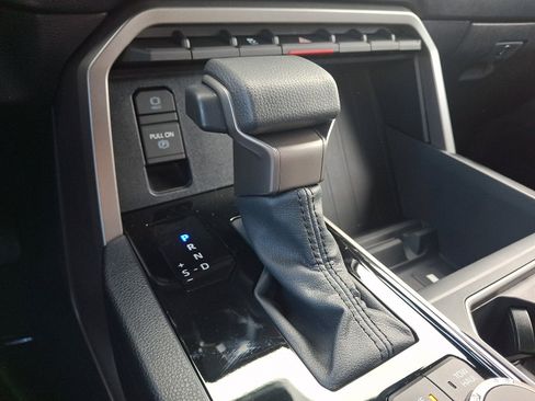 New 2026 Toyota Tundra SR5 AWD/4WD image 13