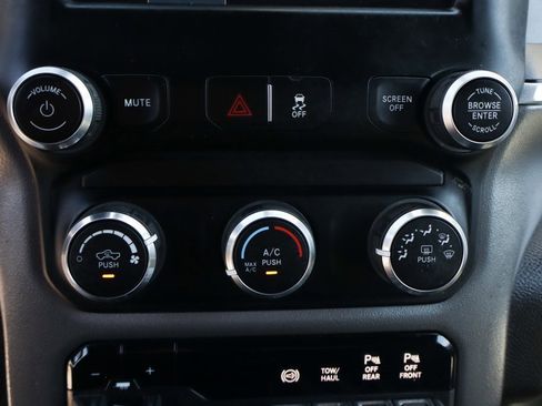 Used 2024 RAM 2500 Big Horn w/ Off Road Package image 32