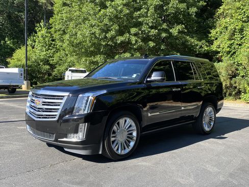 Used 2016 Cadillac Escalade Platinum AWD/4WD image 5