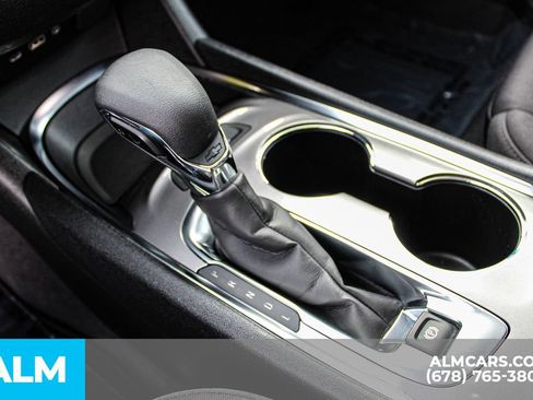 Used 2024 Chevrolet Malibu LT FWD image 35