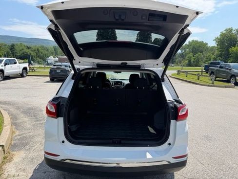 Used 2018 Chevrolet Equinox LT w/ Sun & Infotainment Package AWD/4WD image 13