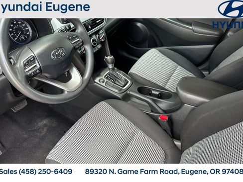 Used 2021 Hyundai Kona SE AWD/4WD image 11