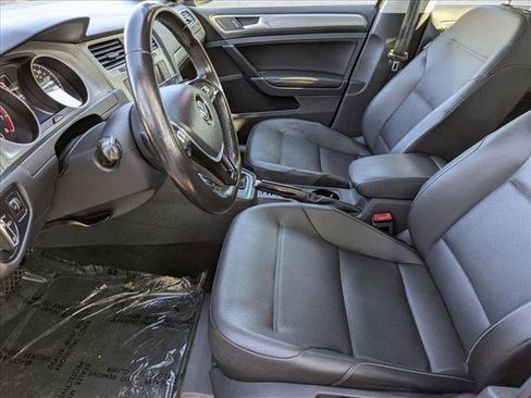 Used 2017 Volkswagen Golf SportWagen FWD image 15