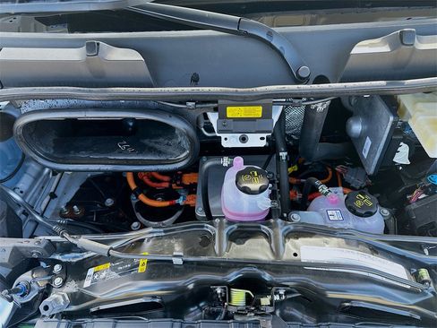 Used 2024 RAM ProMaster 3500 w/ Delivery Van Package image 32