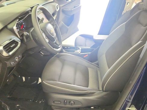 Used 2022 Chevrolet TrailBlazer LT w/ Convenience Package AWD/4WD image 15