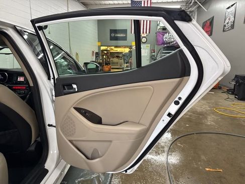 Used 2015 Kia Optima EX w/ EX Premium Package image 17