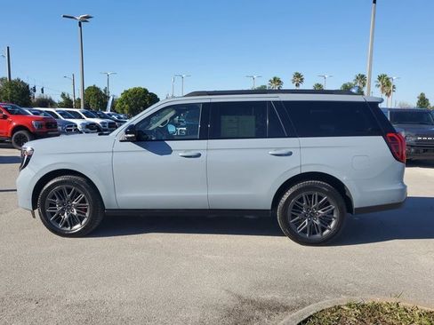 Certified 2025 Ford Expedition Platinum w/ Stealth Performance Package image 4