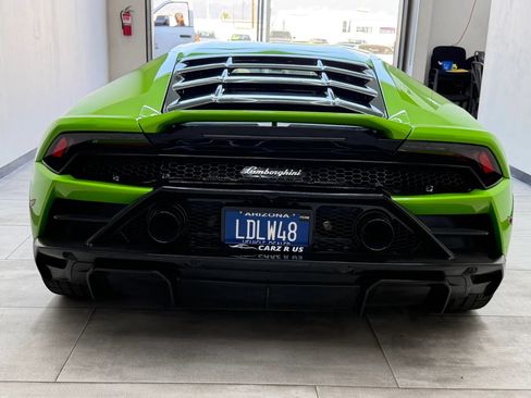 Used 2022 Lamborghini Huracan EVO RWD image 8